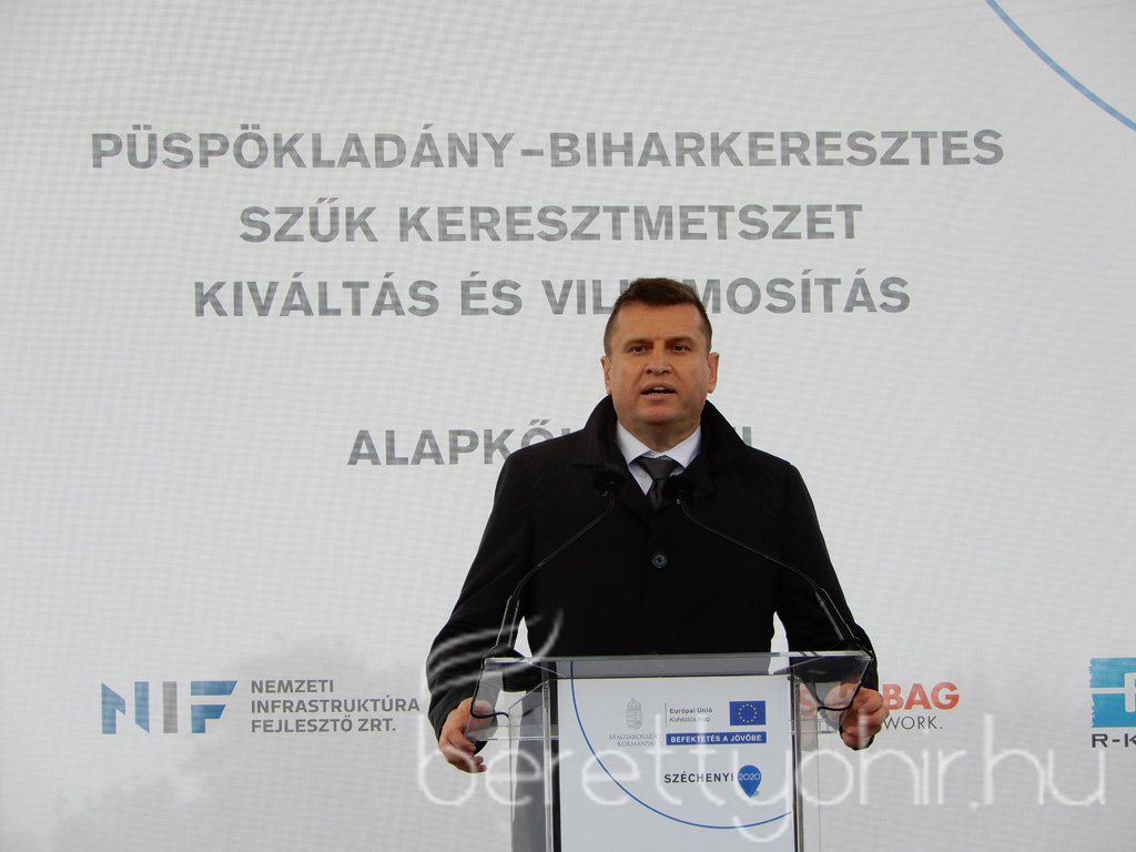 Vasútvonal villamosítása - alapkőletétel 10